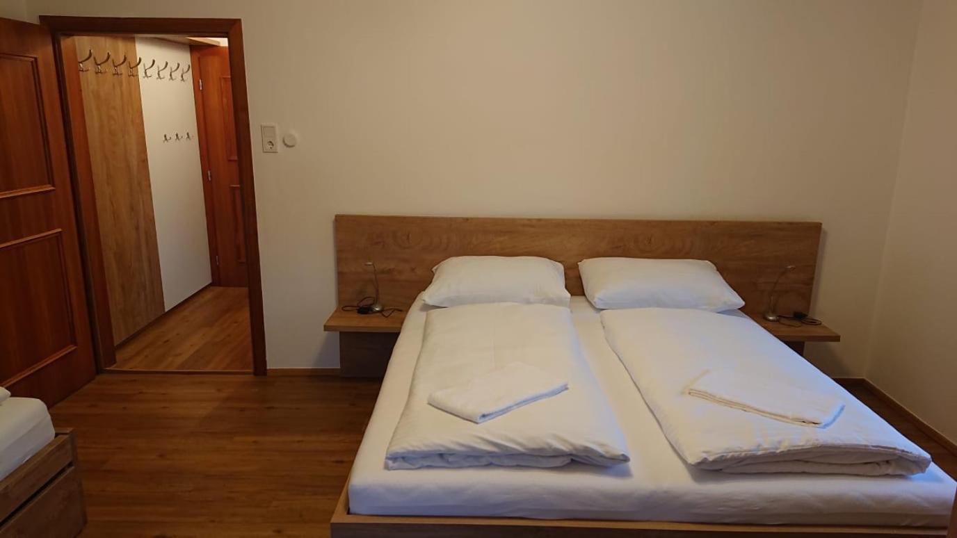Alte Schule Apartman Rattendorf Kültér fotó